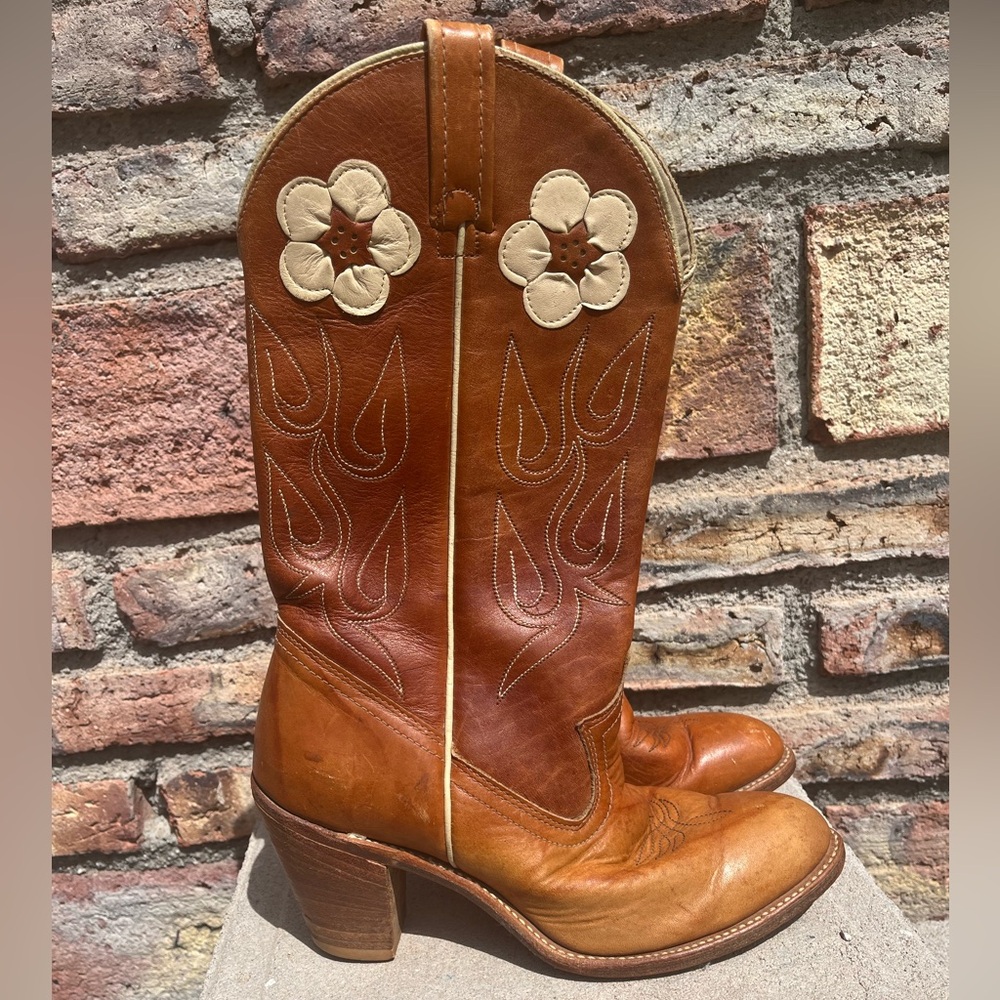 Vintage 1970s Acme Hibiscus Floral Cowboy Boots Size 8 Western Cowgirl Boots